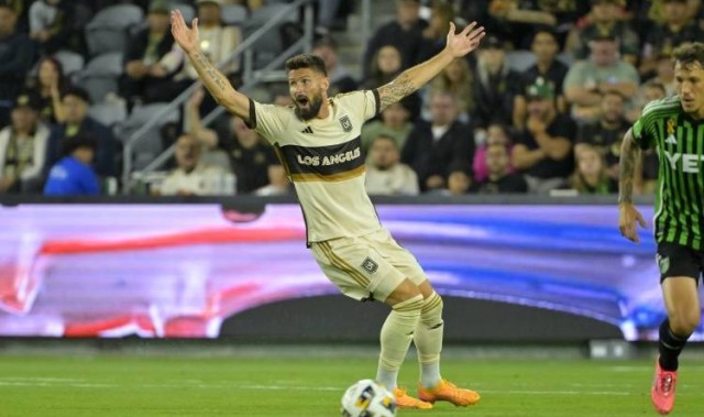 和博格巴法甲会合？队报：里尔想将吉鲁带回法甲，年薪300万欧元