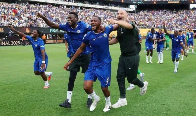 蓝军锁定1亿天才！马雷斯卡暗示重磅引援，曼联太子恐遭挖角？