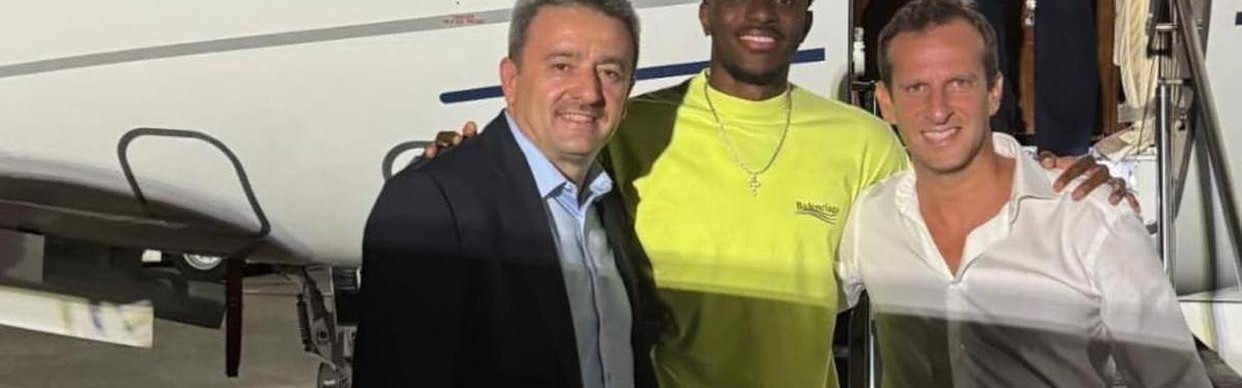 法兰克福教练托普穆勒淡然面对奥斯梅恩缺席：专注自身方为关键