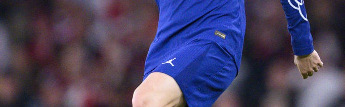 足坛罕见！克瓦拉茨赫利亚赛季双冠：巴黎加冕，那不勒斯躺赢？这操作神了！