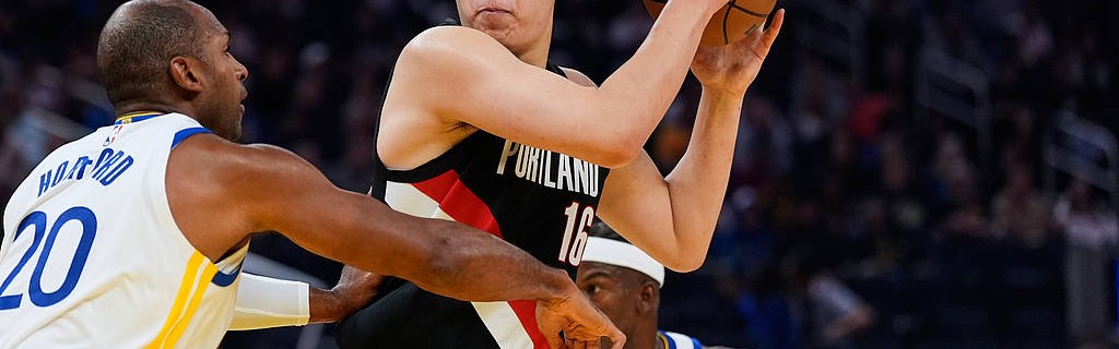 杨翰森NBA季前赛首秀 首节5分37秒1助攻1失误1犯规