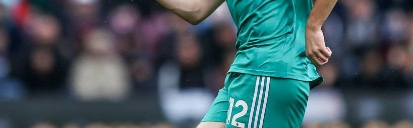 利物浦备战欧冠：伊萨克与麦卡利斯特回归训练，柯蒂斯-琼斯缺席引发关注