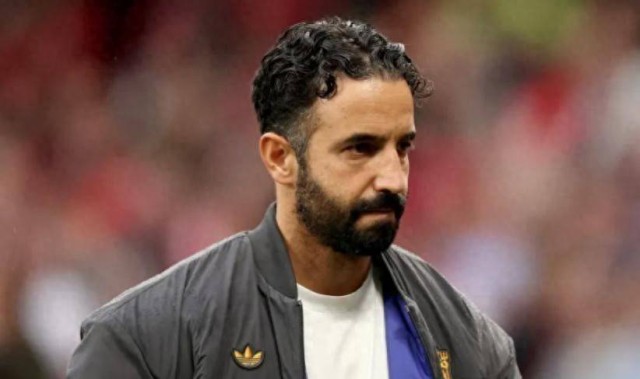 奥纳纳要求涨薪激怒阿莫林！曼联决定清洗，省600万薪水！