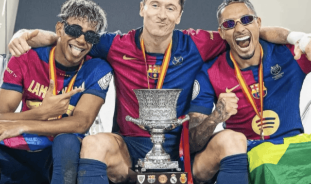 西甲最佳阵容出炉：姆巴佩领衔！巴萨4大巨星入选，维尼修斯无缘