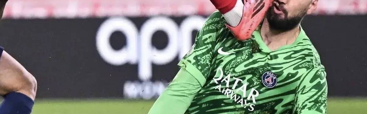 法甲媒体透露：巴黎圣日耳曼准备出售门将多纳鲁马，只要出价5600万欧元即可带走