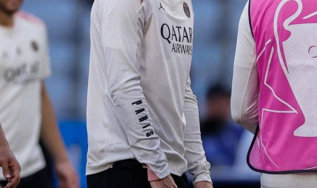 32年等待！大巴黎欧冠决战夜，法国国脚们竟为这队打Call？卡卢卢大胆放话：加时夺冠！