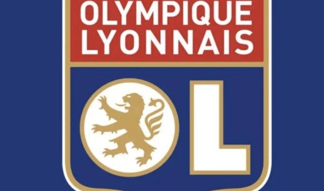 法甲传奇里昂被迫降级，财务困境揭秘，曼城受益