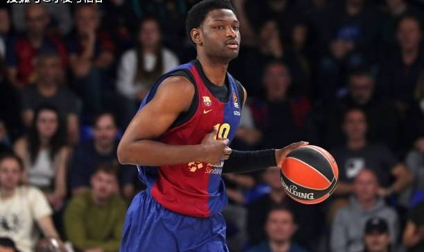 法甲劲旅有望与前马刺内线完成签约，但他正遭遇重大伤病？