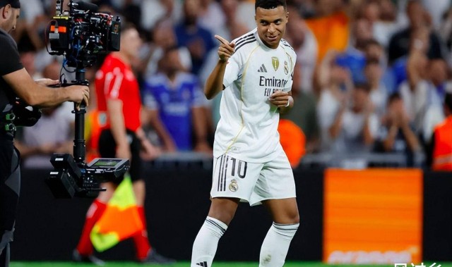 无私让点！26岁姆巴佩升华成皇马真领袖：10场砍14球西甲第1杀神