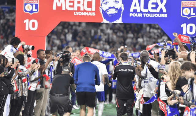 凌晨3点官宣！法甲7冠王遭罚降级，违反财政规则，巴黎违规却没事