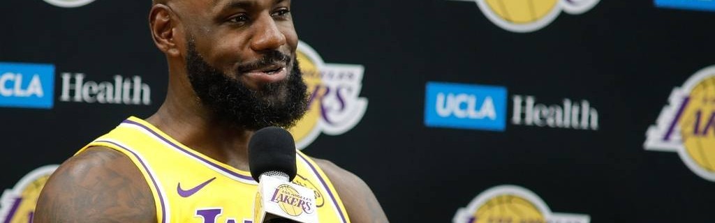 这么突然？詹姆斯更新社媒 明日零点发布重要决定
