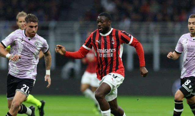 AC米兰寻求中场补强，前球员凯西考虑重返意甲