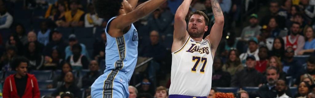 东契奇44+12+6里夫斯21+4+4 NBA杯湖人擒灰熊