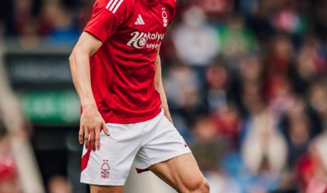 费迪南德看好耶茨，斯洛特偏重于防守，加克波适合西甲