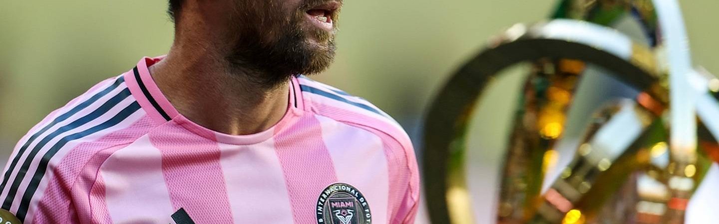 欧冠和国际足联主席都发文好评梅西！