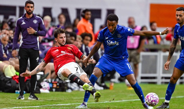 费尔南德斯直言不讳：曼联平局背后的懒散真相