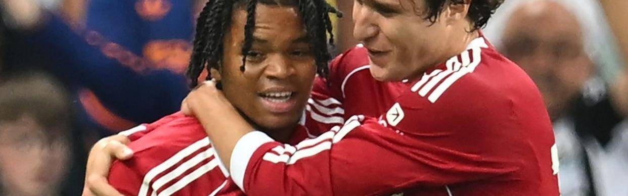 利物浦欧冠名单年轻化抉择：恩古莫哈取代基耶萨背后的战术逻辑