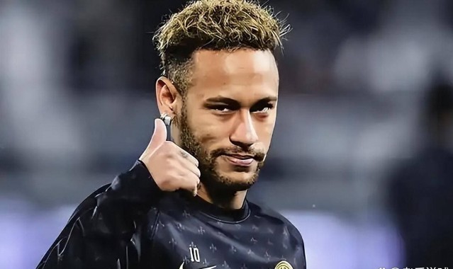 外媒评选无缘金球前十，内马尔居首，里贝里被遗漏