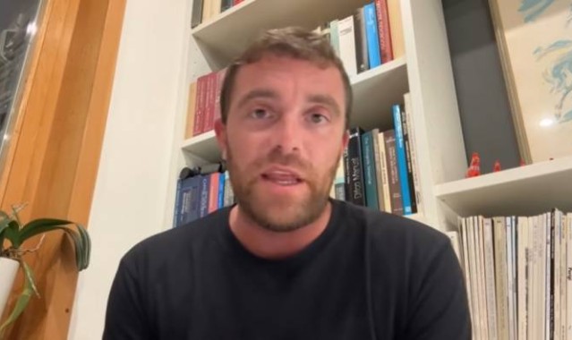 曼联有意费尔明？罗马诺：费尔明没想离队，巴萨也不打算出售他