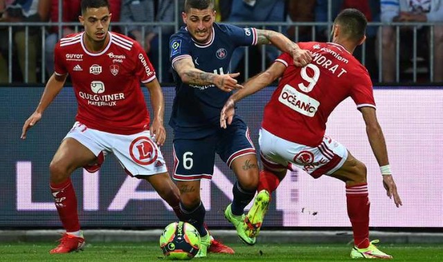 法甲对决：梅斯主场迎战斯特拉斯，排名相近争胜欲强