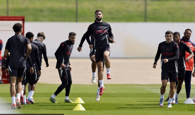 曼联绿灯放行！布鲁诺·费尔南德斯或将迎来重大位置调整