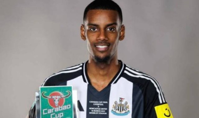 2亿英镑？曝伊萨克或加盟利雅得新月，纽卡拒绝利物浦1.2亿镑报价